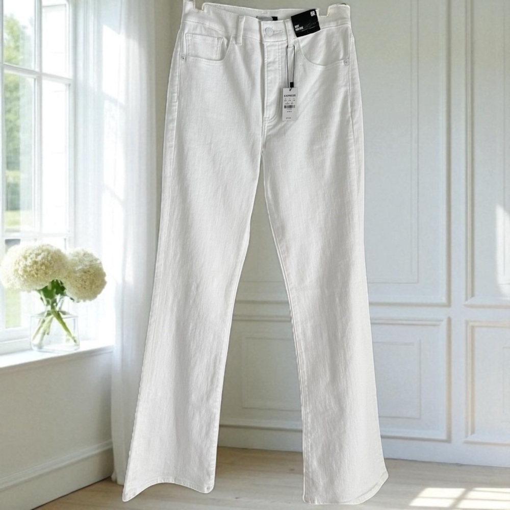 NWT Express Women's White Boot High Rise Jeans 28R